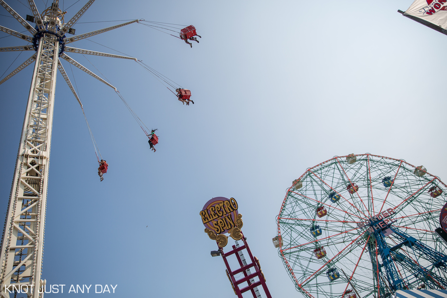 Knot Just Any Day | Engagement Photography | Coney Island | Brooklyn, NY | Engagement Photo | wonder wheel | Ferris Wheel | arcade | classic coney island | engagement photo idea | inspiration engagement photo